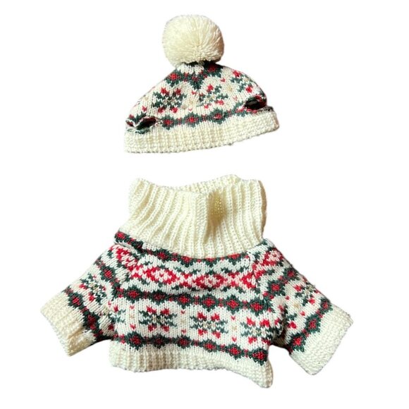Stuffed Bear Outfit: Red, Green & Warm White Turtleneck Sweater & Tossel Cap - Picture 1 of 5
